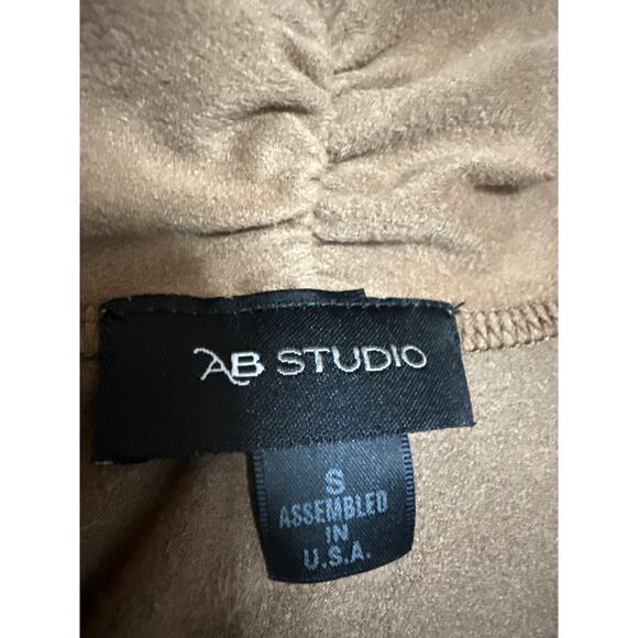 AB Studio Women's Brown Faux Suede Sleeveless Open Front Cardigan Vest Top Sz S - Picture 3 of 3